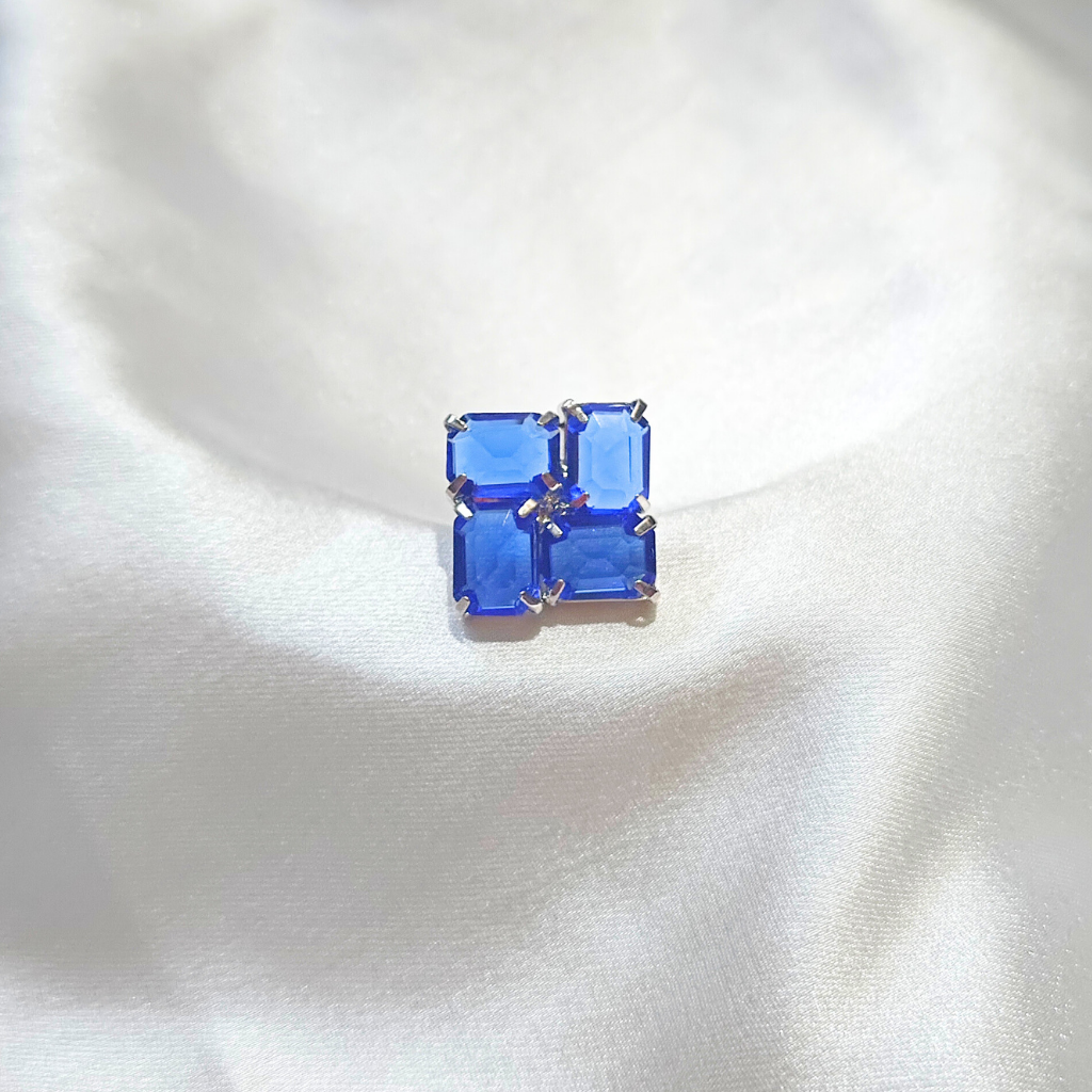 CUBIC ZIRCONIA EARRING -SQUARE SHAPED BLUE - Image 2