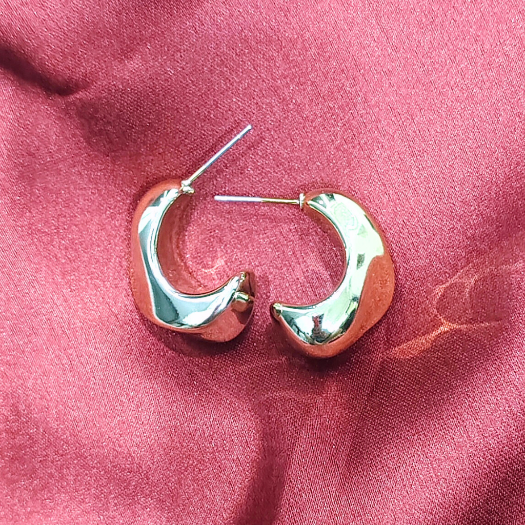 GOLDEN KOREAN HALF CUT DROP EARRING