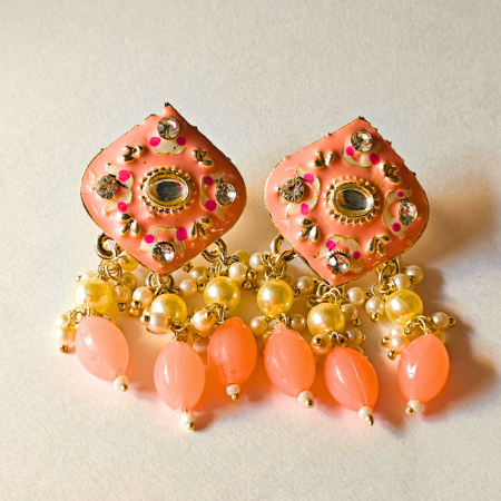 MINT POLISH DIAMOND SHAPED PEACH EARRING