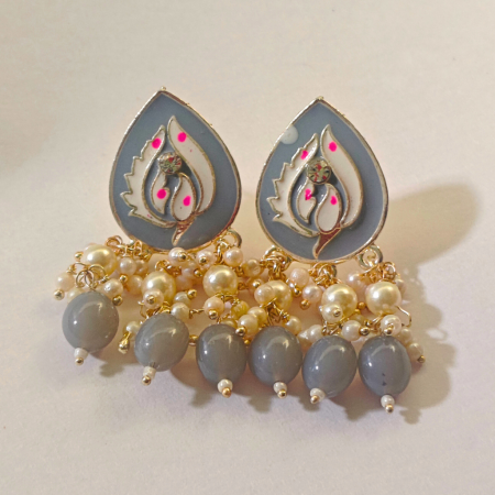 MINT POLISH TEAR DROP SHAPED GREY EARRING