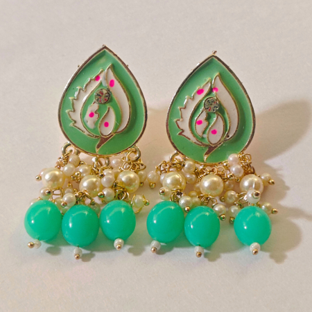 MINT POLISH TEAR DROP SHAPED LIGHT GREEN EARRING