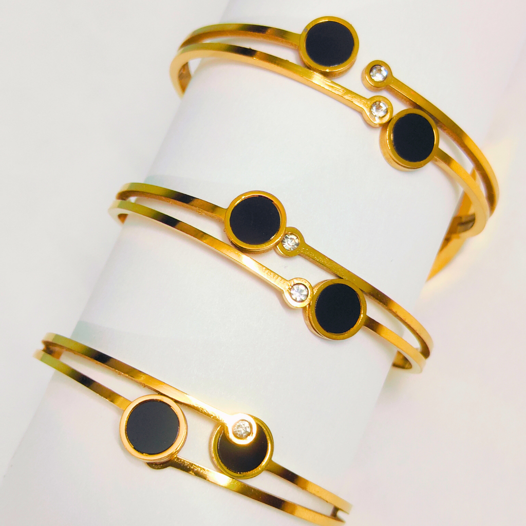 STYLISH BLACK DOTS BRACELET