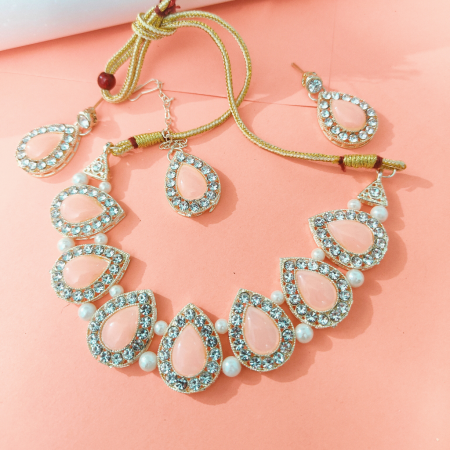ELEGANT PEACH COLOR OVAL CHOKER SET