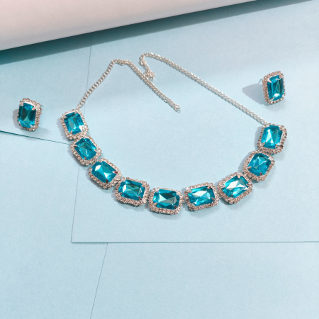 SHINING BLUE COLOR NECK PIECE