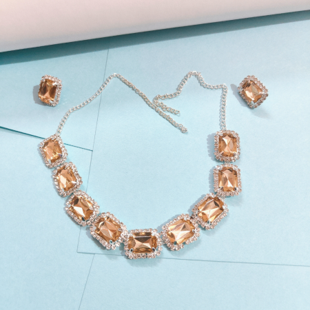ELEGANT GOLDEN COLOR NECK PIECE