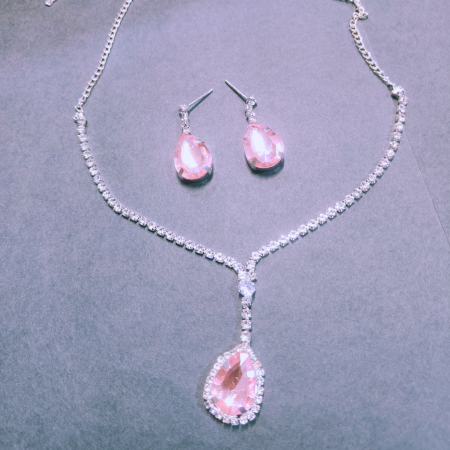 GLITTERING PINK AD PENDANT SET