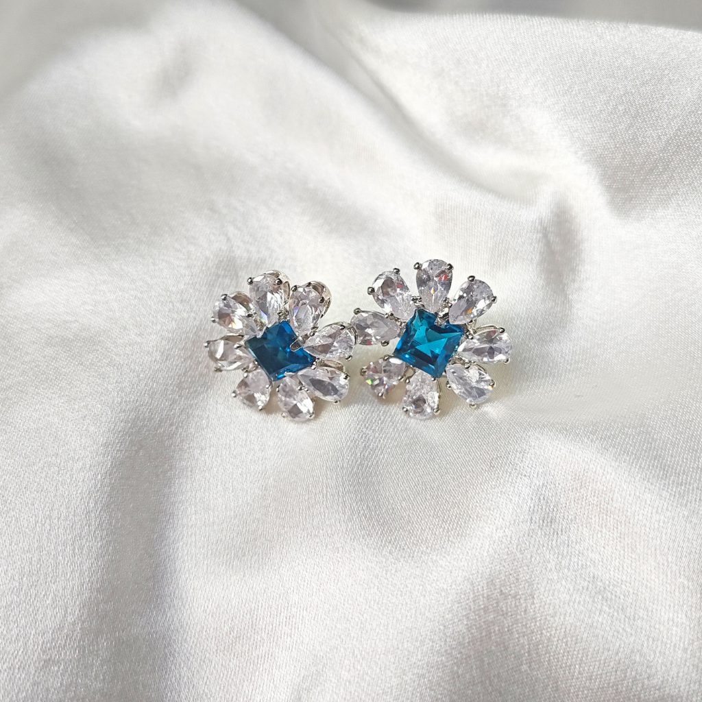 CUBIC ZIRCONIA EARRING - FLOWER BLUE
