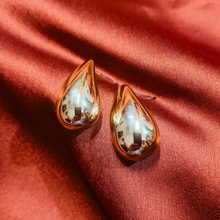 GOLDEN KOREAN SLIM CURVED EARRING