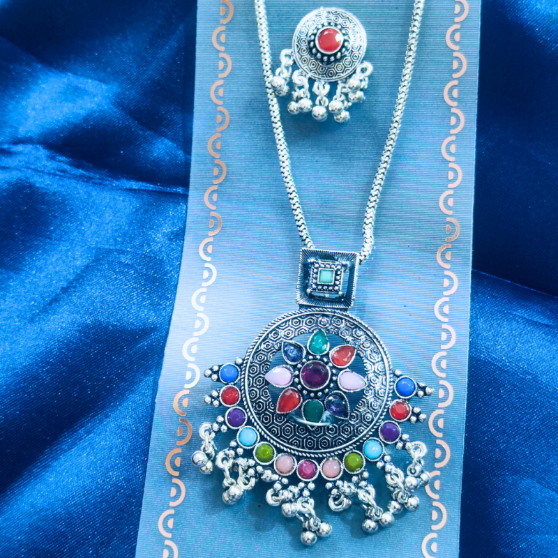 OXIDISED CIRCULAR PINK PENDANT SET - Image 2