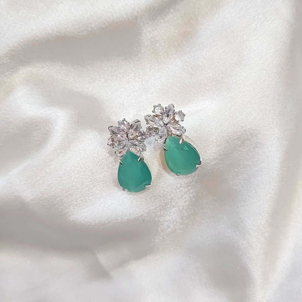 CUBIC ZIRCONIA EARRING -OVAL GREEN
