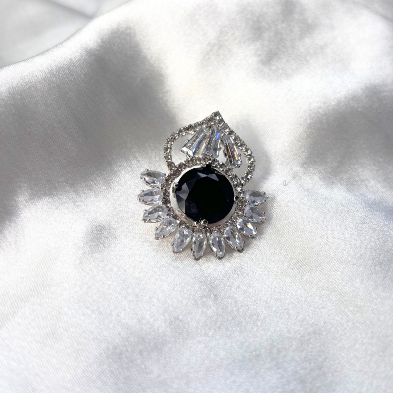 CUBIC ZIRCONIA EARRING - BLACK - Image 3