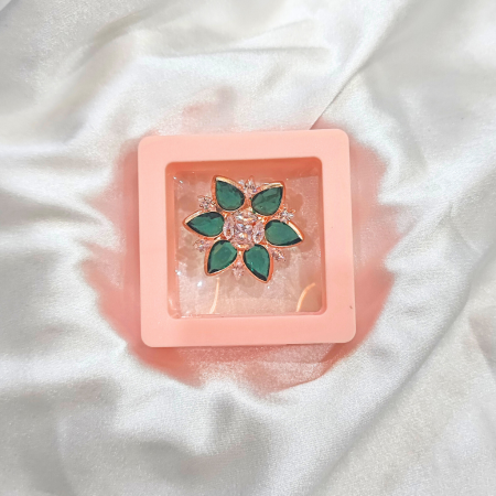 CUBIC ZIRCONIA FLOWER SHAPED DARK GREEN