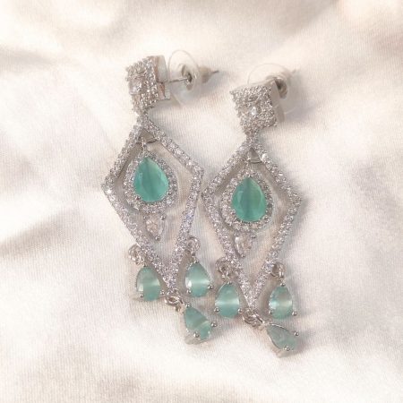 DIAMOND SHAPE BOTTLE GREEN EARRING