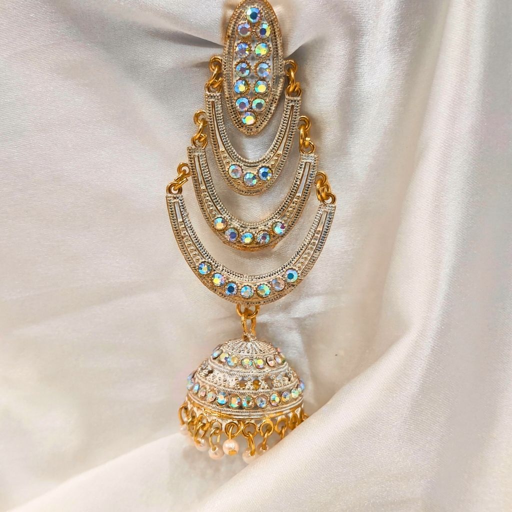 GOLDEN WHITE LONG JHUMKI EARRING - Image 3