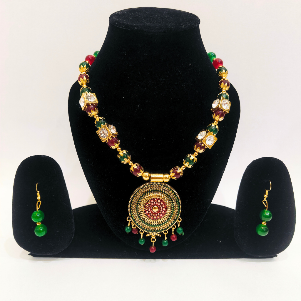 MULTI COLOR ROUND NECKLACE SET