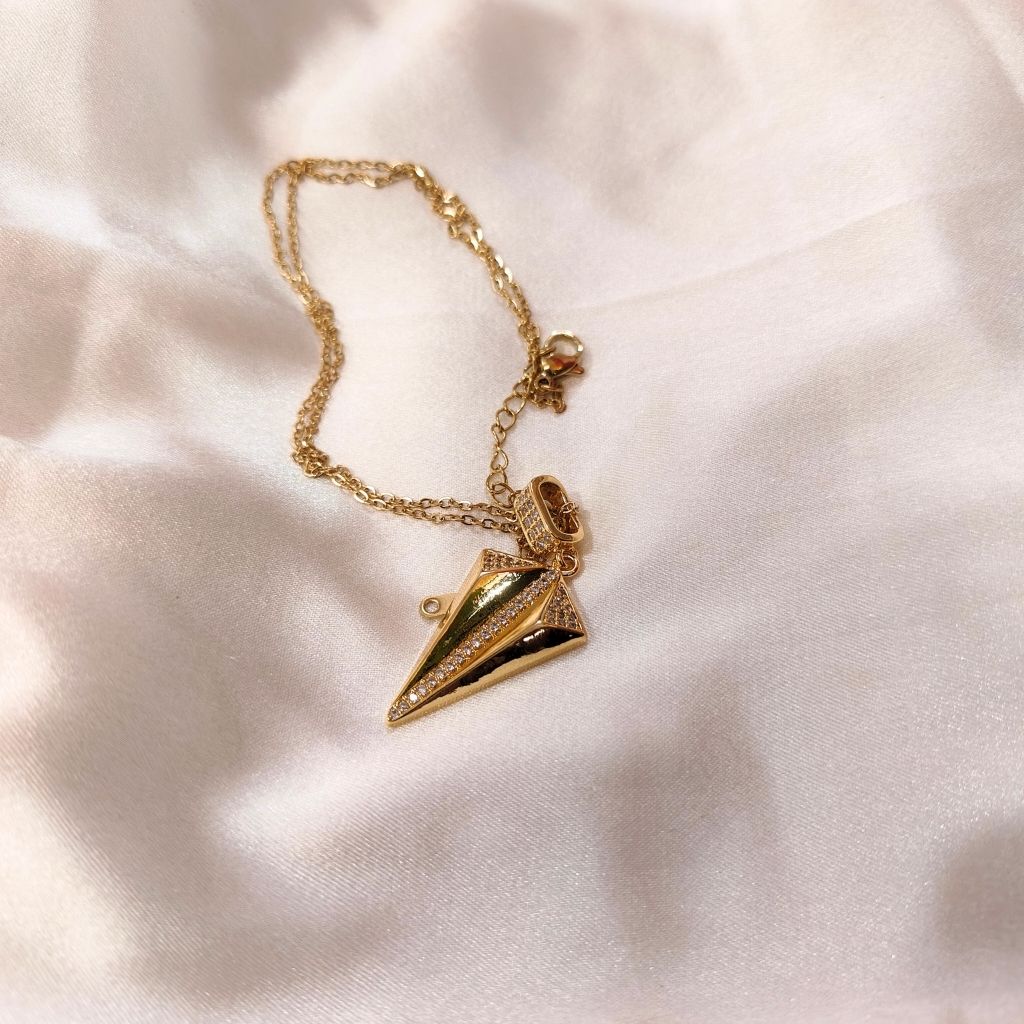 DIAMOND SHAPE STANLESS STEEL PENDANT - Image 3