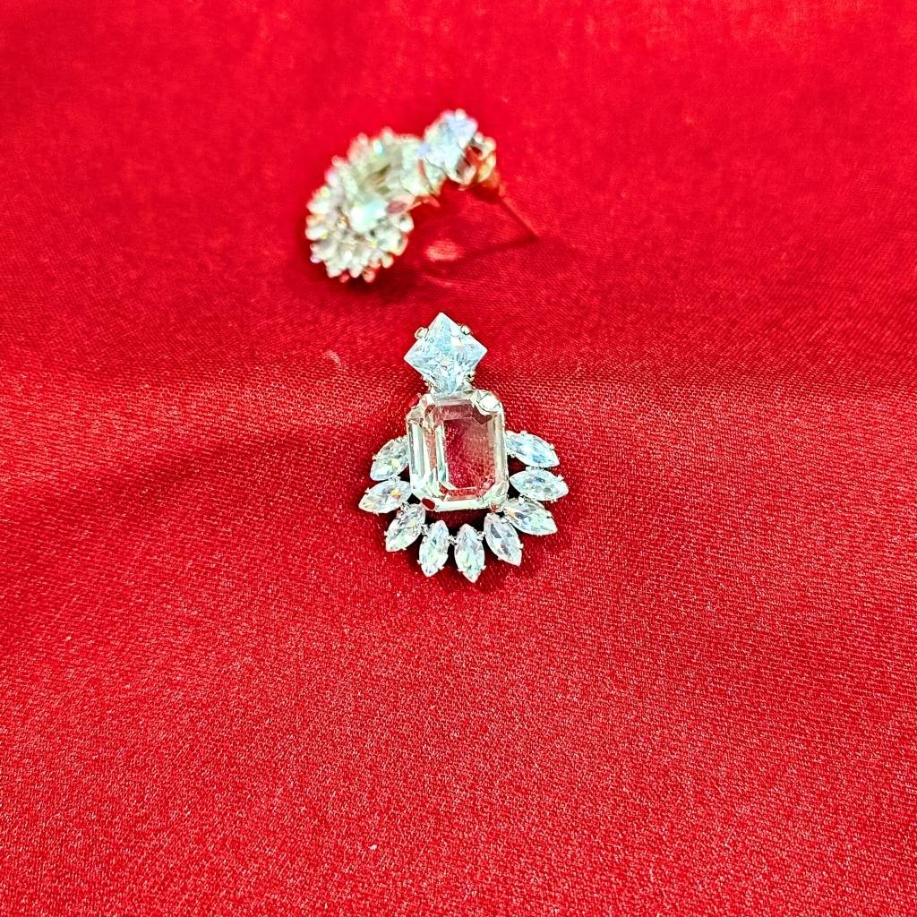 SEMI CIRCULAR RECTANGULAR ZARKAN EARRING - Image 5