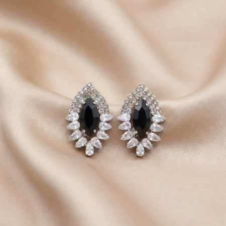 OVAL CUT ZARKAN SILVER BLACK EARRRING