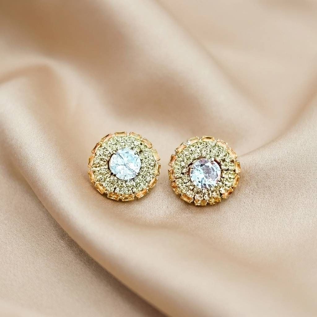 ROUND SHAPE ZARKAN WHITE EARRRING